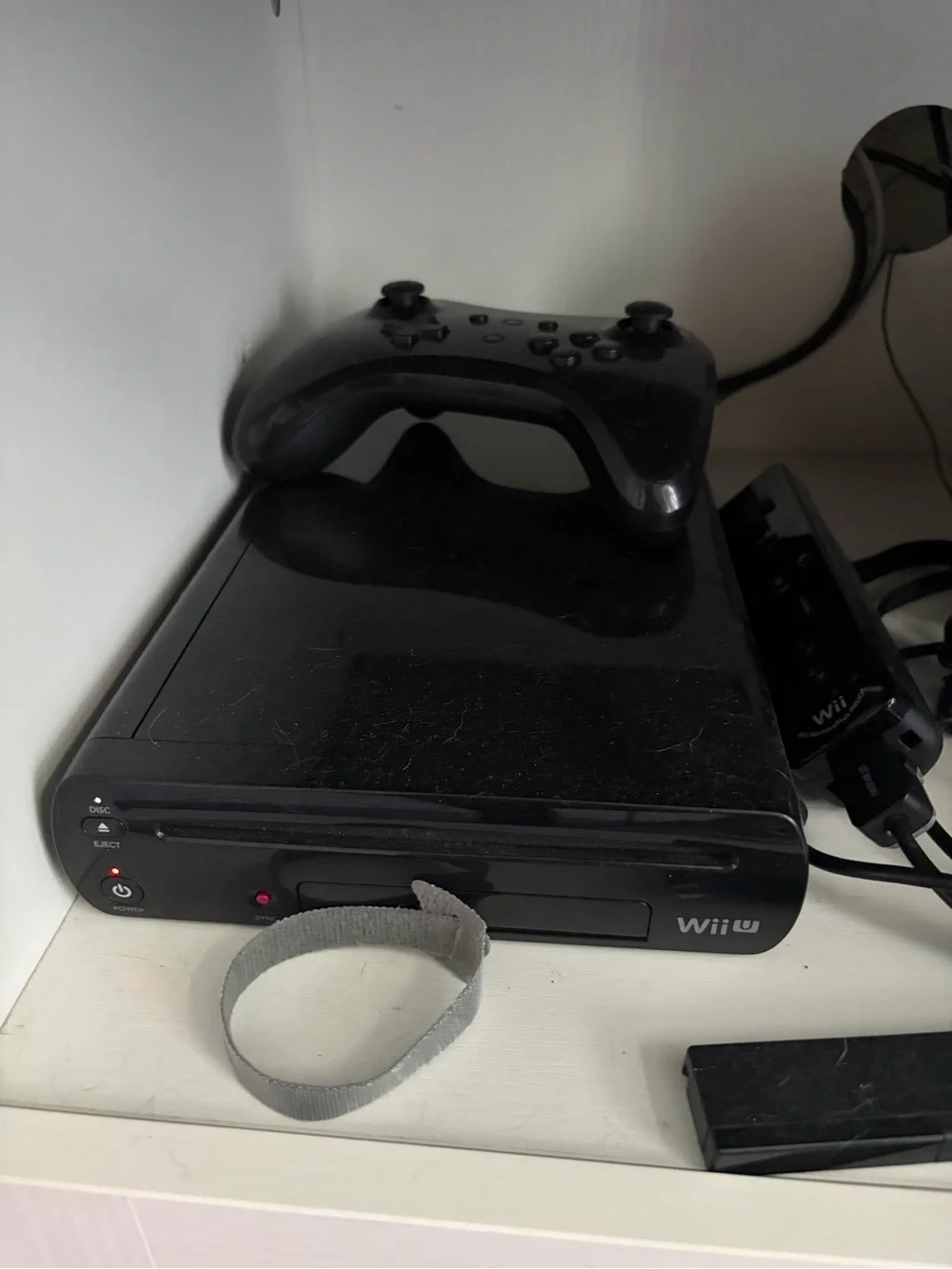 Nintendo Wii U Console & Gamepad Bundles Includes 7 Games & 2 Controllers